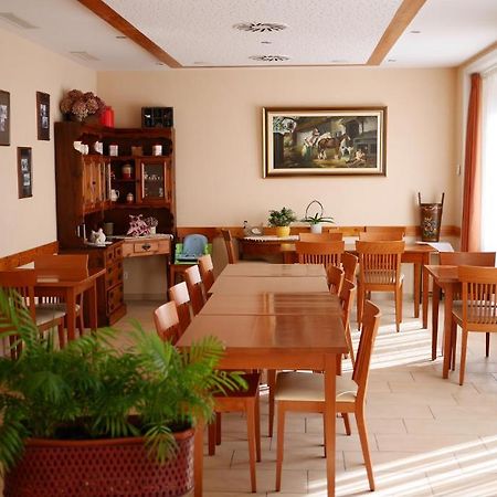 Auberge Aux Deux Sapins Montricher Bagian luar foto