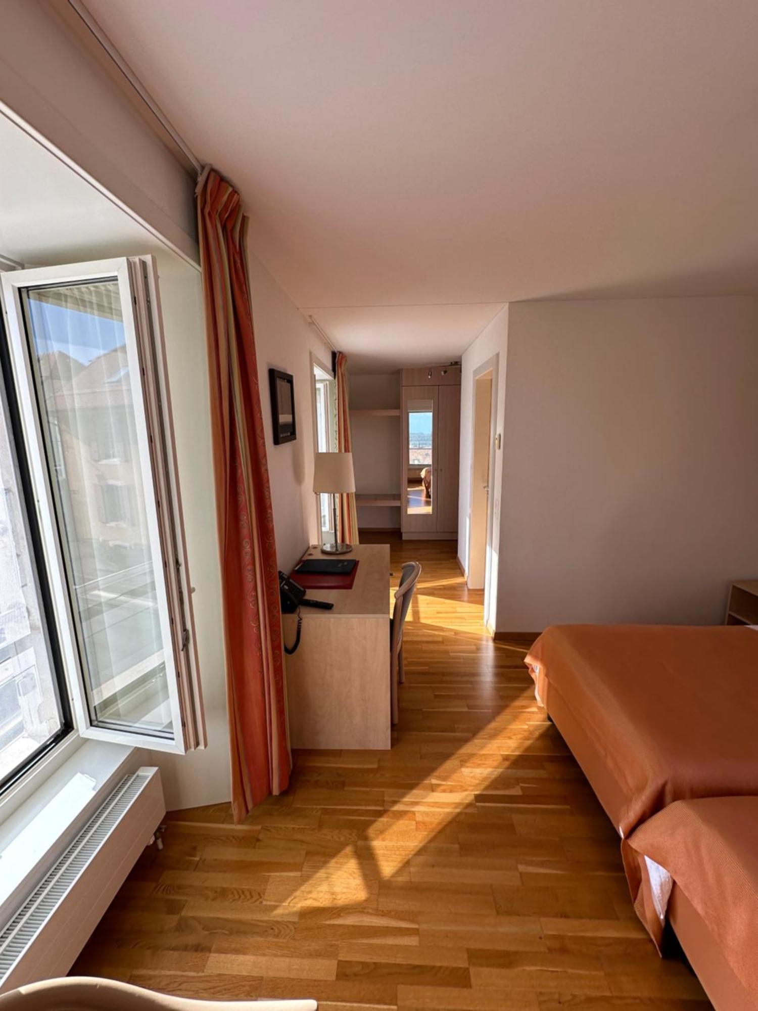 Auberge Aux Deux Sapins Montricher Bagian luar foto
