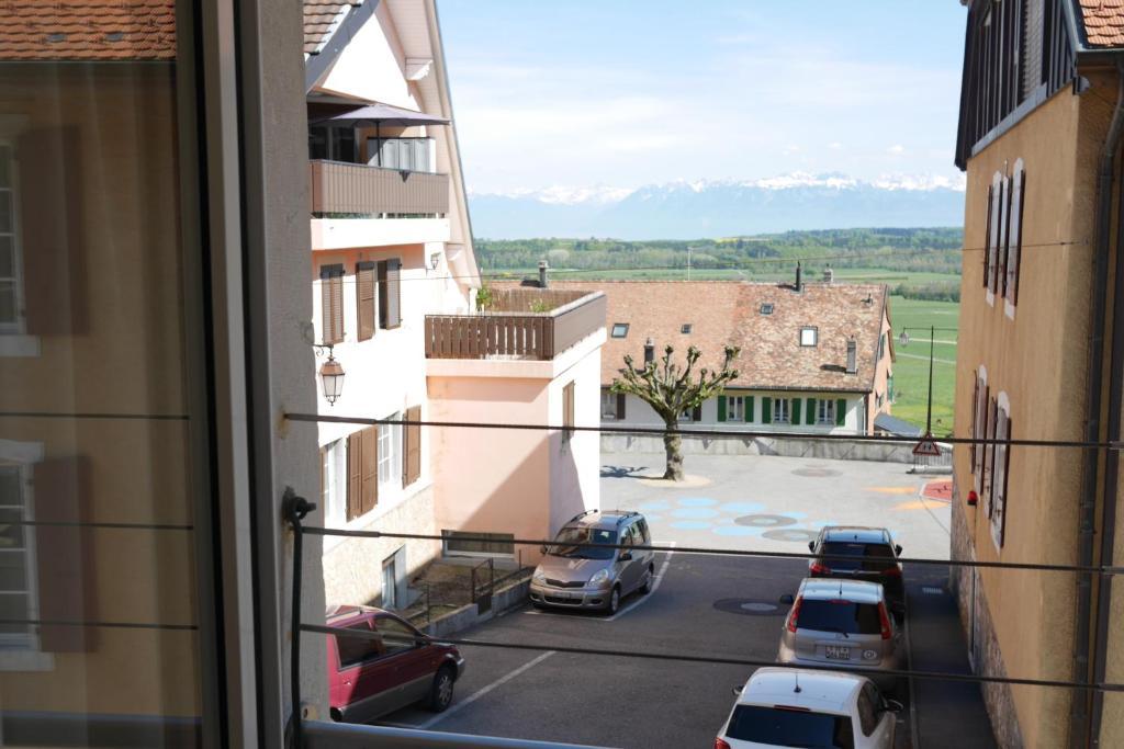 Auberge Aux Deux Sapins Montricher Ruang foto